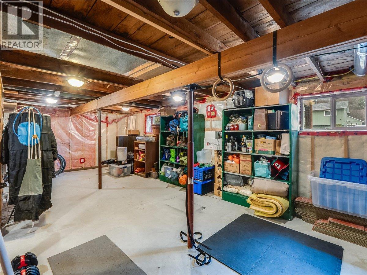 2905 5th Avenue, Castlegar, British Columbia  V1N 2V2 - Photo 62 - 10375339