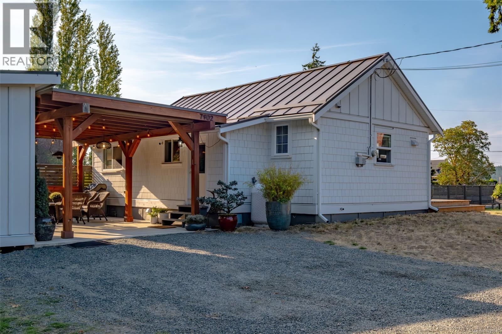 7902 Lantzville Rd, Lantzville, British Columbia  V0N 1B0 - Photo 11 - 1025516