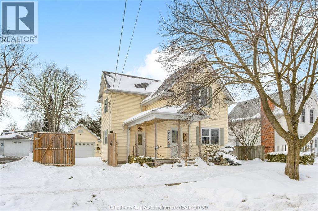 MLS# 26002785: 32 HALL STREET North, Blenheim, Canada