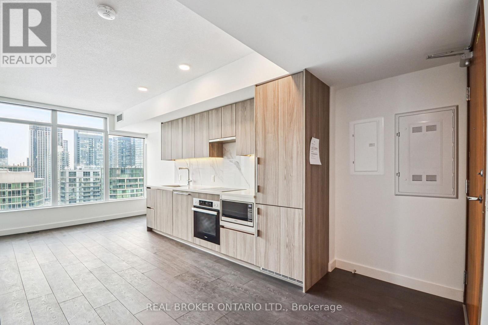 3001 - 1 Concord Cityplace Way, Toronto, Ontario  M5V 0X3 - Photo 2 - C12772620