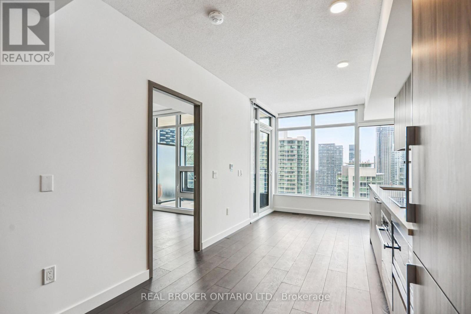 3001 - 1 Concord Cityplace Way, Toronto, Ontario  M5V 0X3 - Photo 3 - C12772620