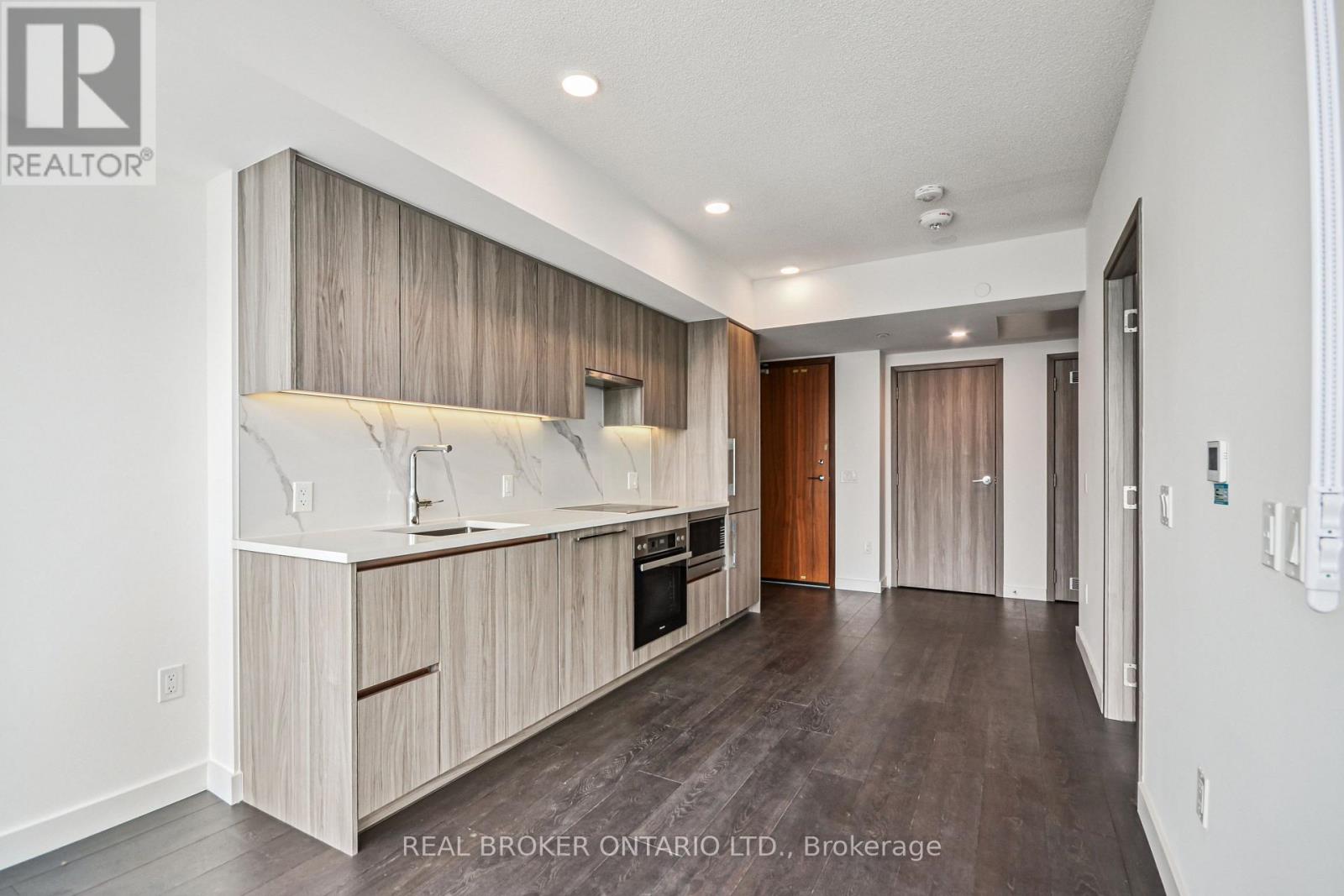 3001 - 1 Concord Cityplace Way, Toronto, Ontario  M5V 0X3 - Photo 4 - C12772620