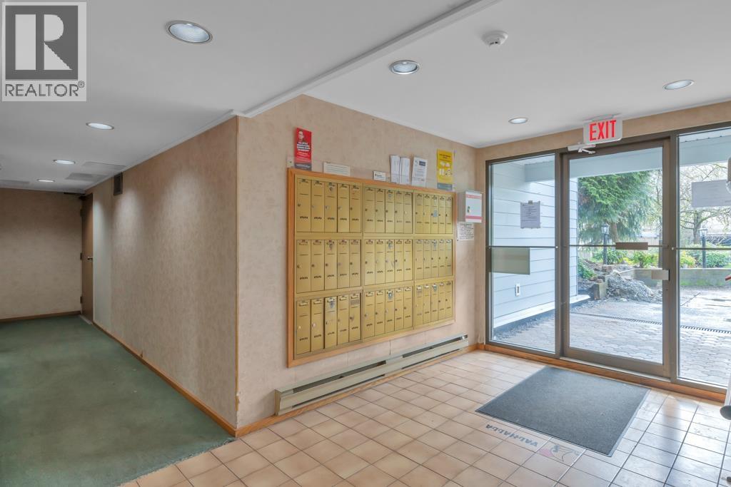 109 3883 Laurel Street, Burnaby, British Columbia  V5G 4M8 - Photo 5 - R3086704