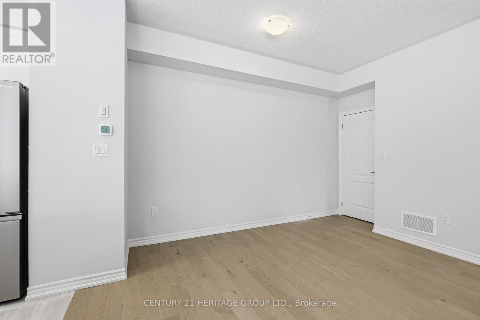 8 Scotia Road, Georgina, Ontario  L0E 1R0 - Photo 12 - N12772648