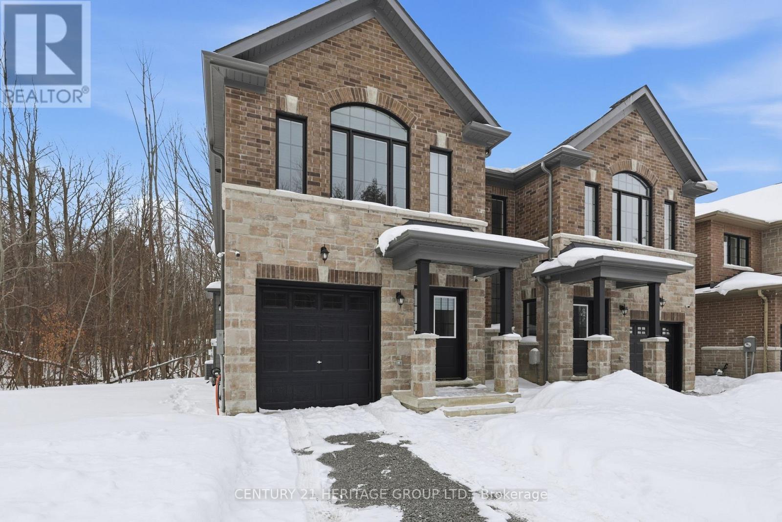 8 Scotia Road, Georgina, Ontario  L0E 1R0 - Photo 2 - N12772648