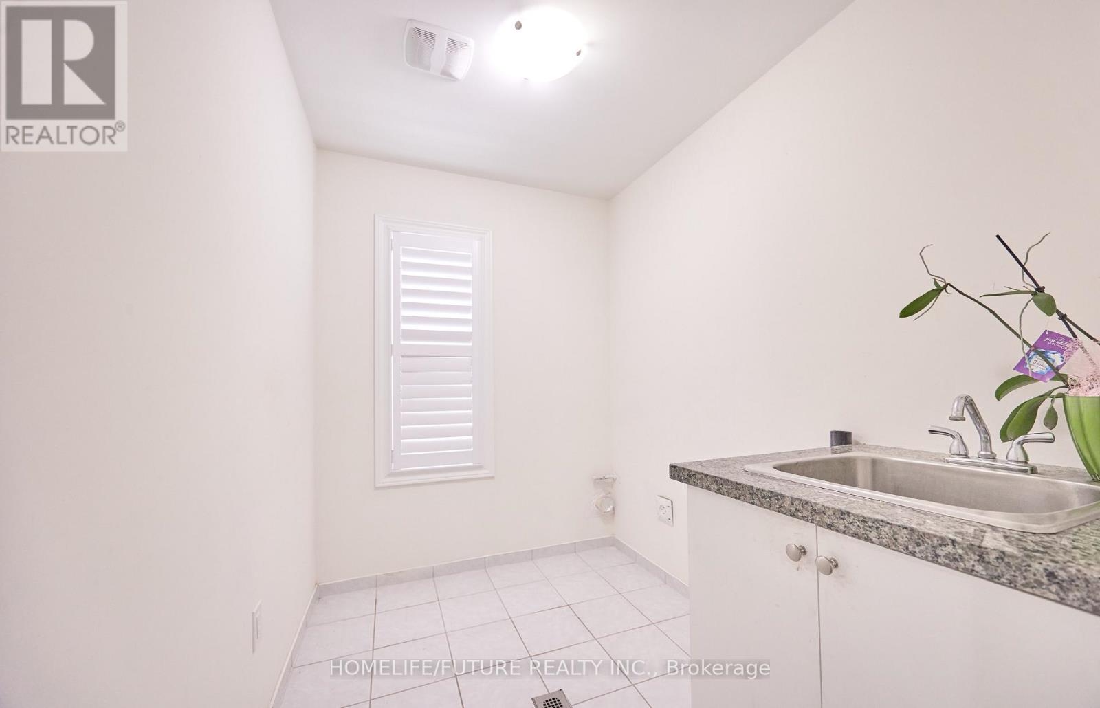 357 Danny Wheeler Boulevard, Georgina, Ontario  L4P 0K2 - Photo 35 - N12767682