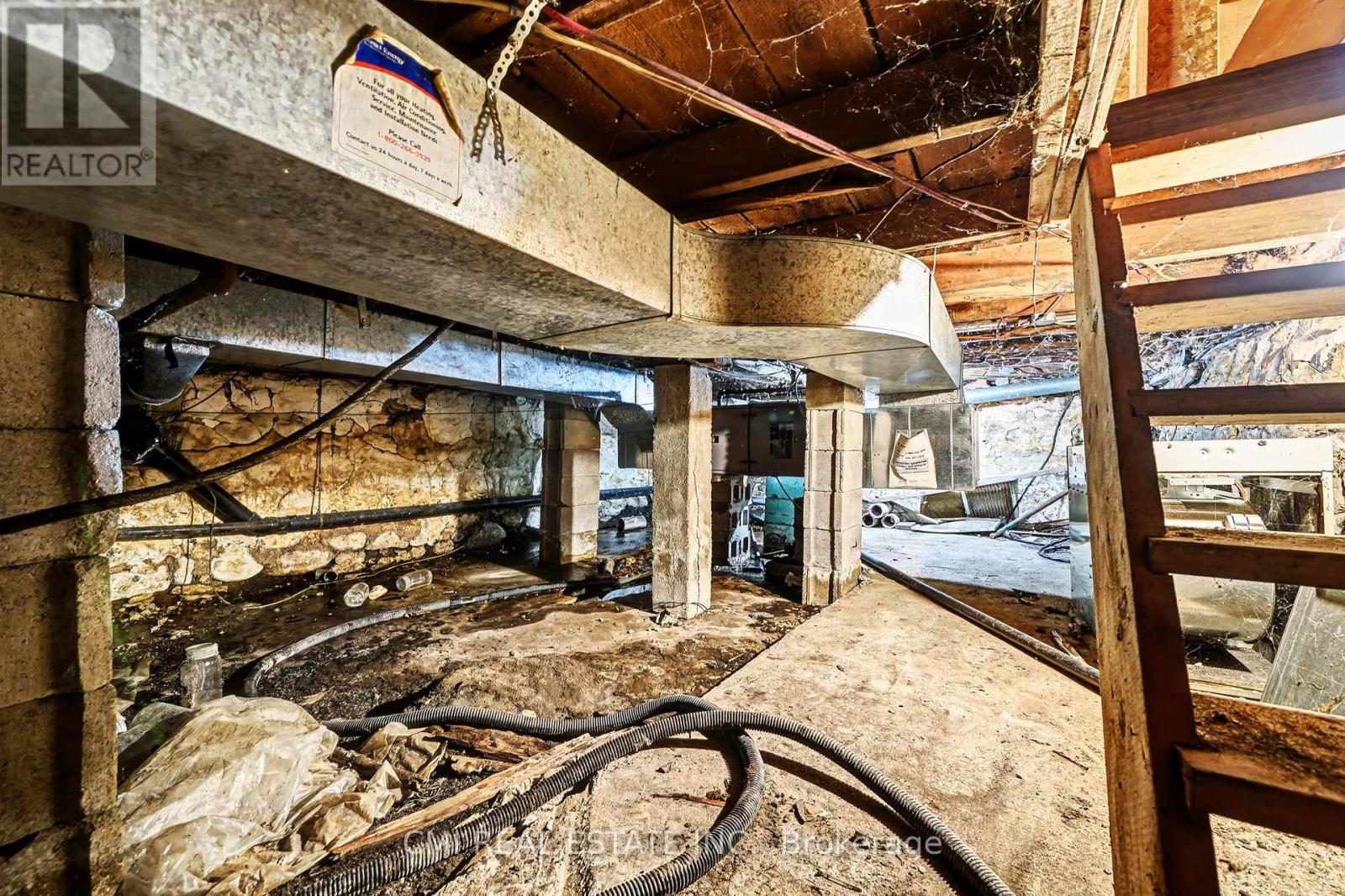 117 Fox Street, Penetanguishene, Ontario  L9M 1E2 - Photo 25 - S12772614