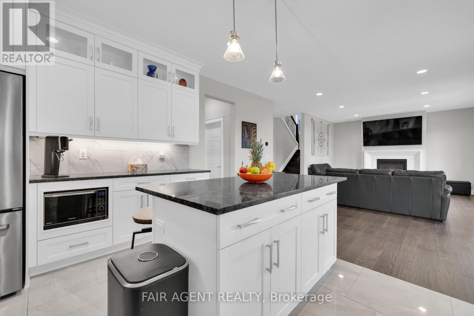 418 Pearson Street, Amherstburg, Ontario  N9V 0G4 - Photo 10 - X12704196