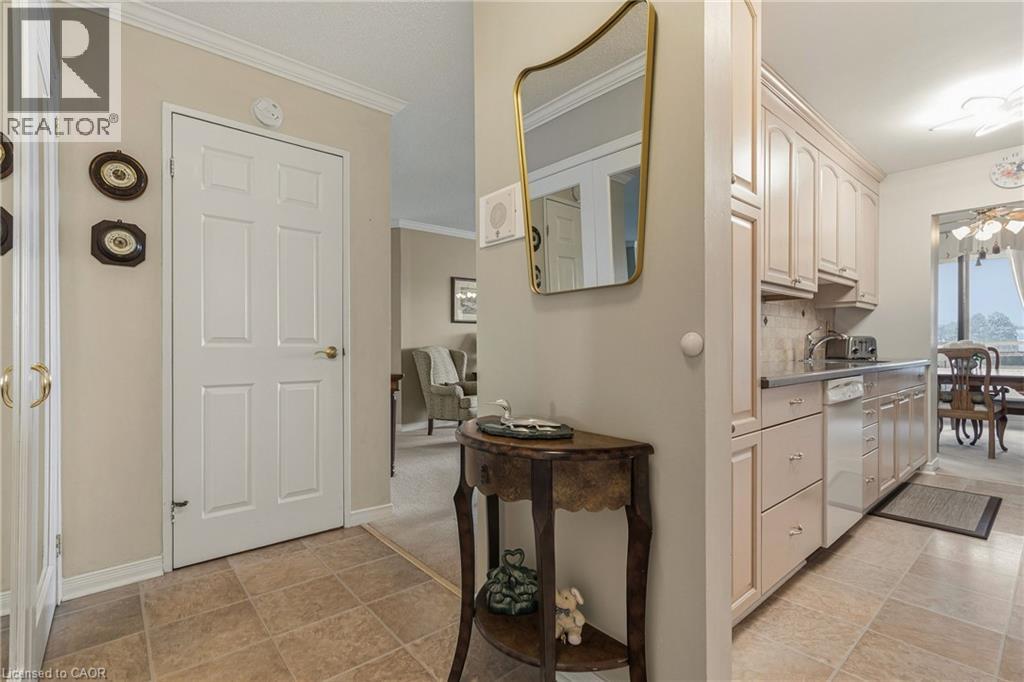 2055 Upper Middle Road Unit# 407, Burlington, Ontario  L7P 3P4 - Photo 3 - 40803906