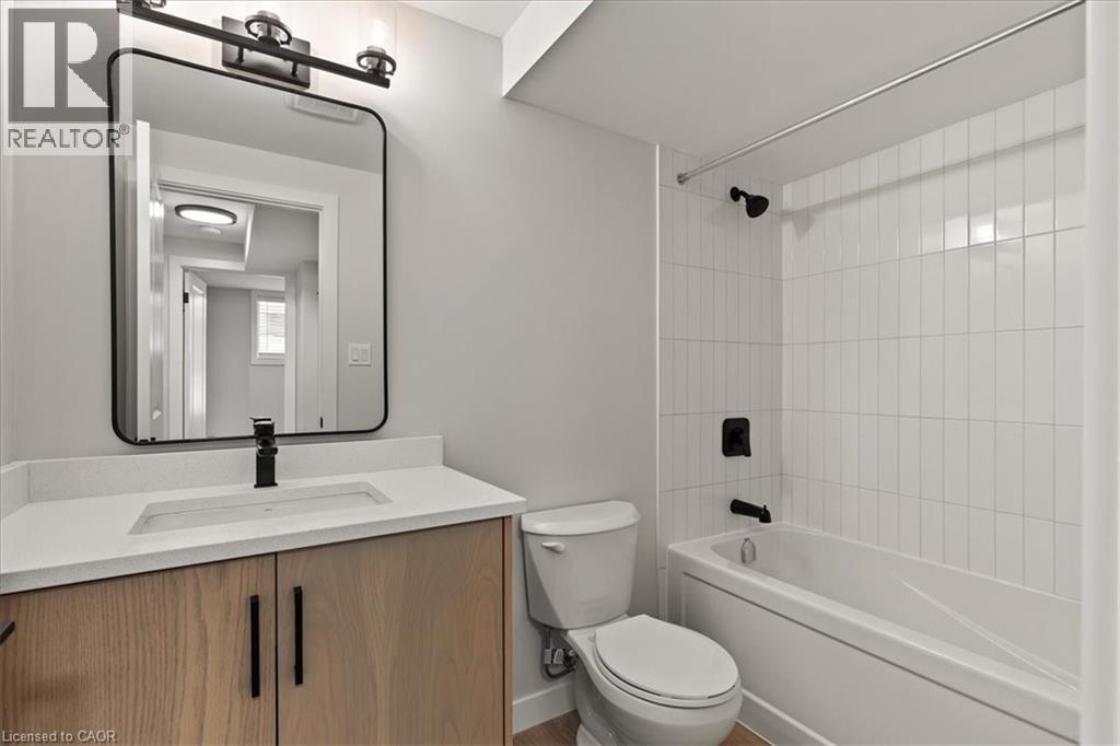 2 Pipers Green Court Unit# 3, Kitchener, Ontario  N2E 3C6 - Photo 18 - 40803834