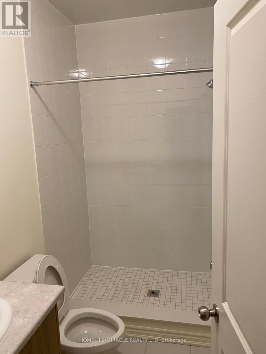 78 Donald Ficht Crescent, Brampton, Ontario  L7A 5H7 - Photo 12 - W12772634