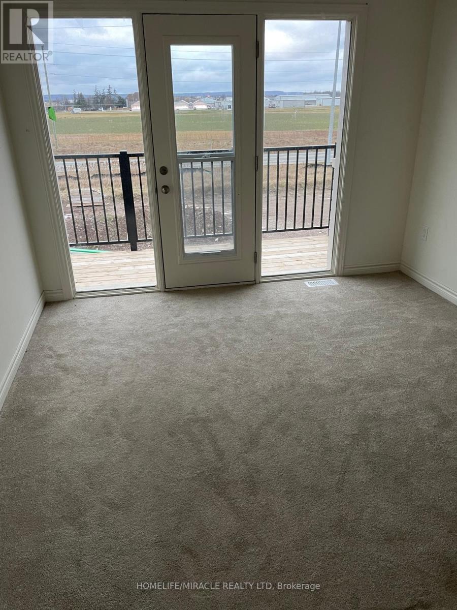 78 Donald Ficht Crescent, Brampton, Ontario  L7A 5H7 - Photo 7 - W12772634