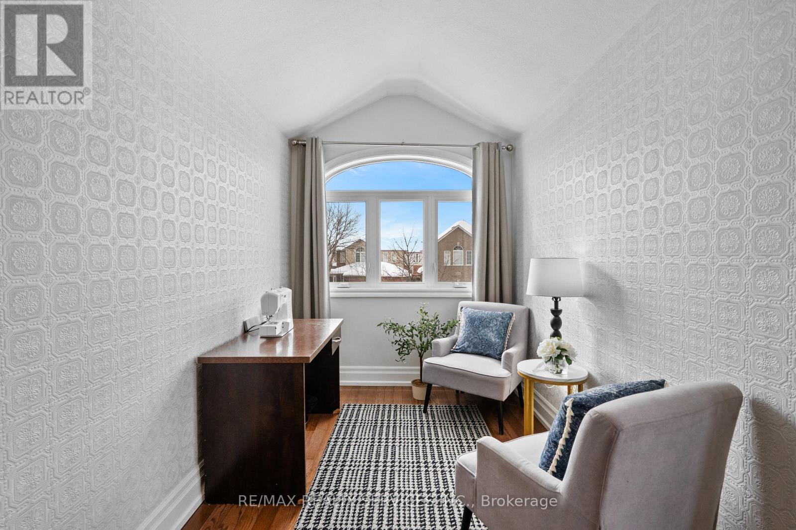 1321 Inglehart Drive, Burlington, Ontario  L7M 4Z3 - Photo 20 - W12772678