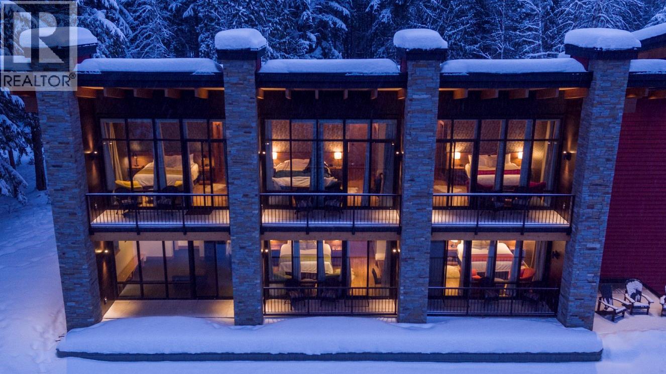 1944 Leidloff Road, Revelstoke, British Columbia  V0E 2S0 - Photo 2 - 10373965