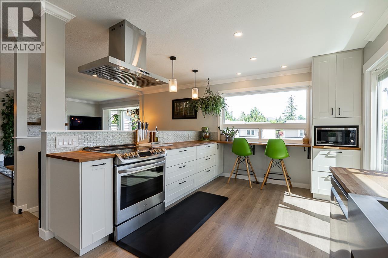 22534 Kendrick Loop, Maple Ridge, British Columbia  V2X 9W4 - Photo 9 - R3087783