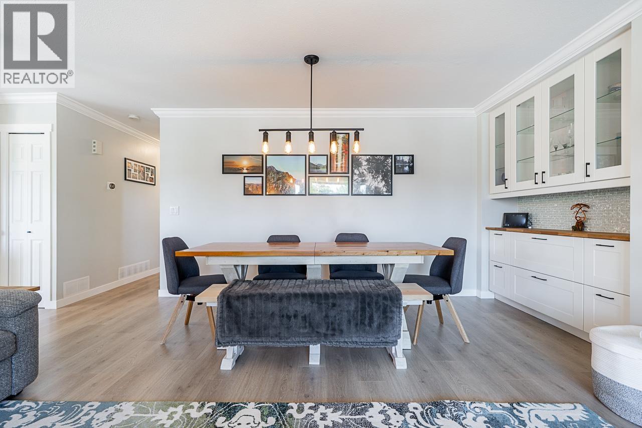 22534 Kendrick Loop, Maple Ridge, British Columbia  V2X 9W4 - Photo 4 - R3087783