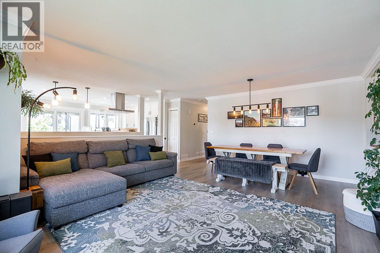 22534 Kendrick Loop, Maple Ridge, British Columbia  V2X 9W4 - Photo 6 - R3087783