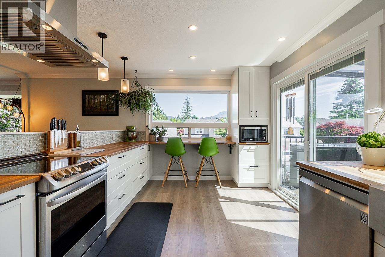 22534 Kendrick Loop, Maple Ridge, British Columbia  V2X 9W4 - Photo 8 - R3087783