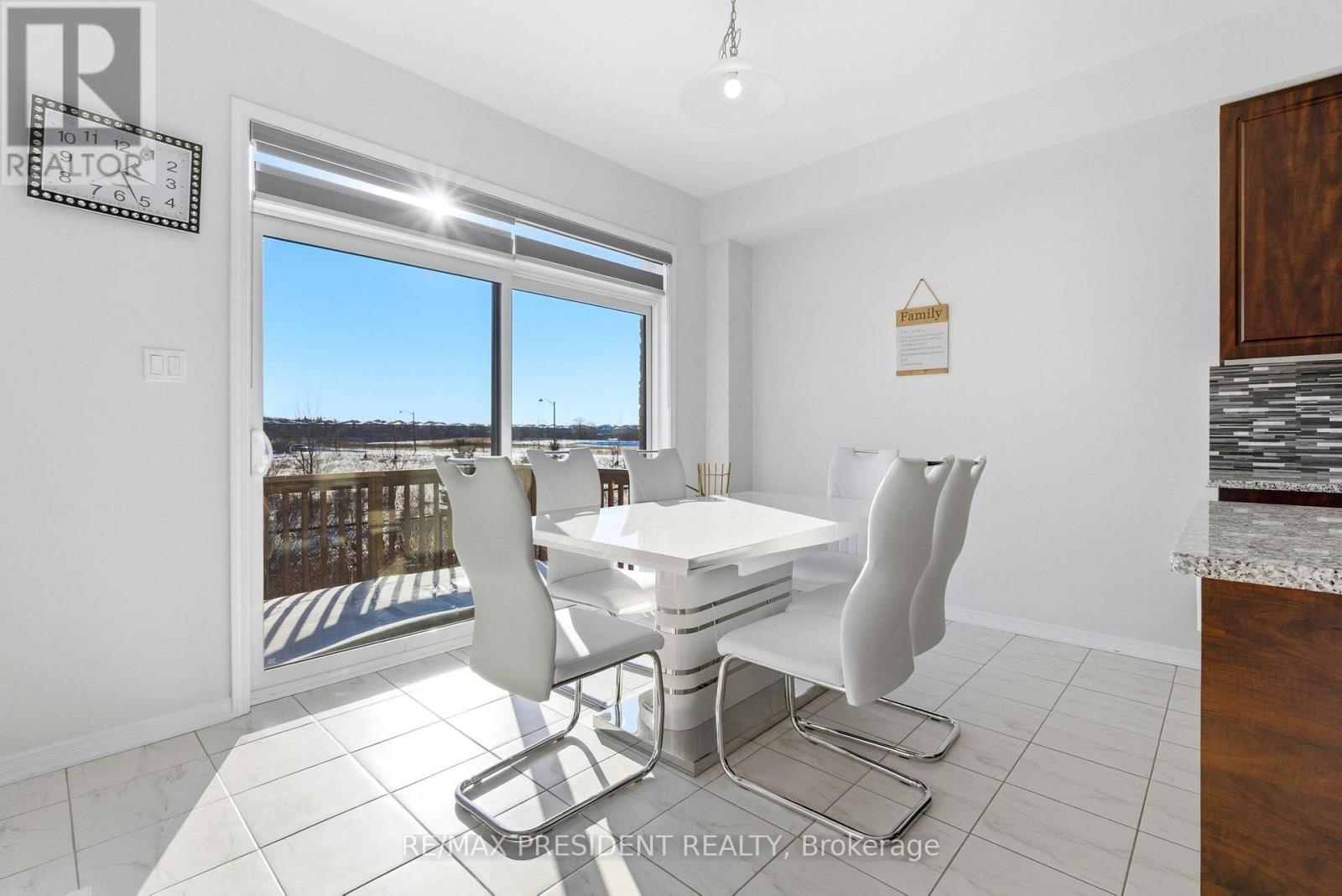 12 Midhurst Heights, Hamilton (Stoney Creek), Ontario  L8J 0K9 - Photo 14 - X12772582