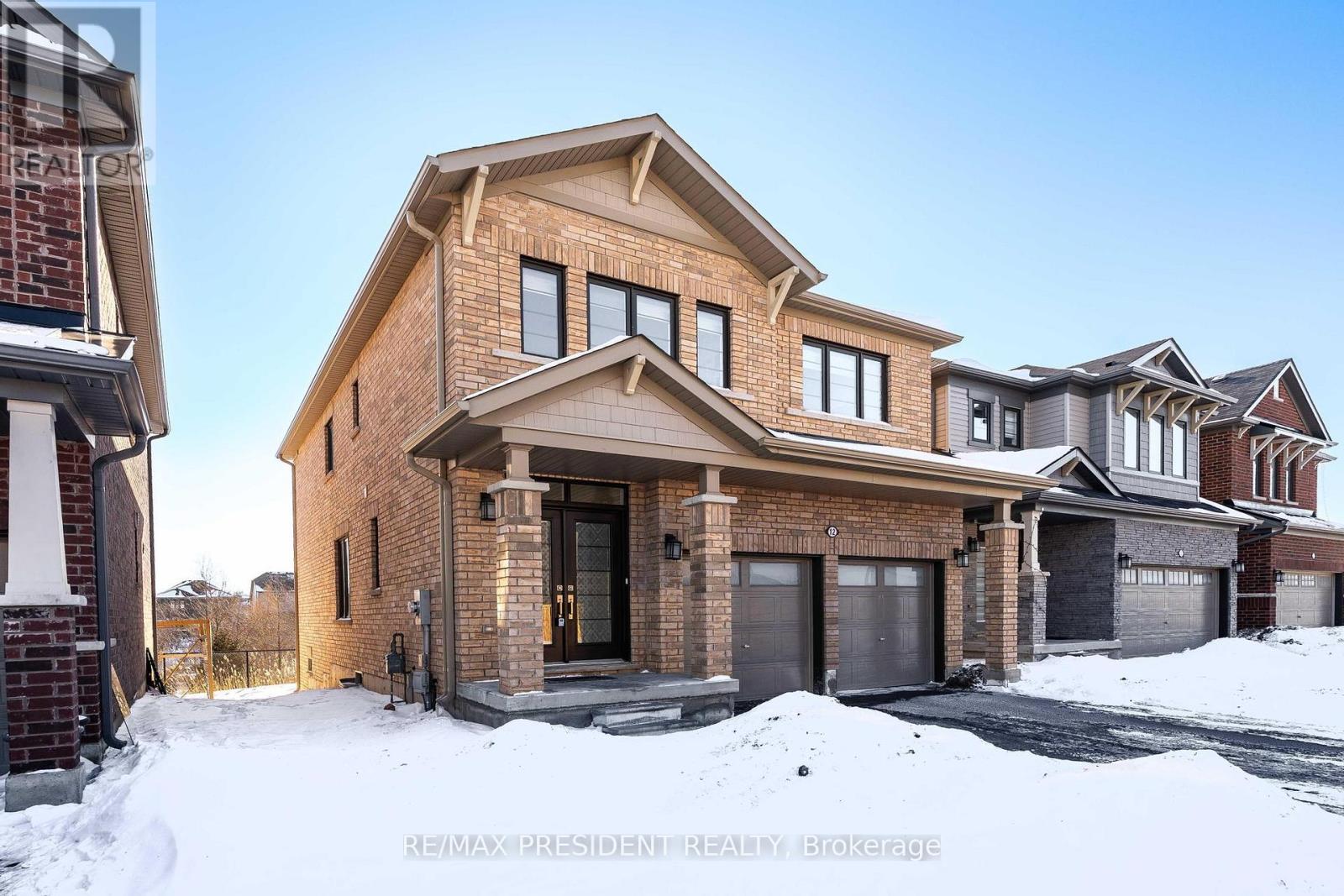 12 Midhurst Heights, Hamilton (Stoney Creek), Ontario  L8J 0K9 - Photo 2 - X12772582