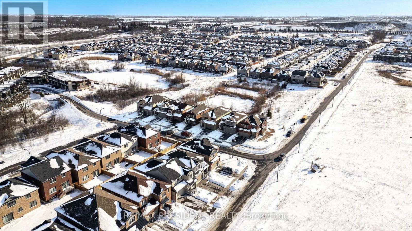 12 Midhurst Heights, Hamilton (Stoney Creek), Ontario  L8J 0K9 - Photo 42 - X12772582