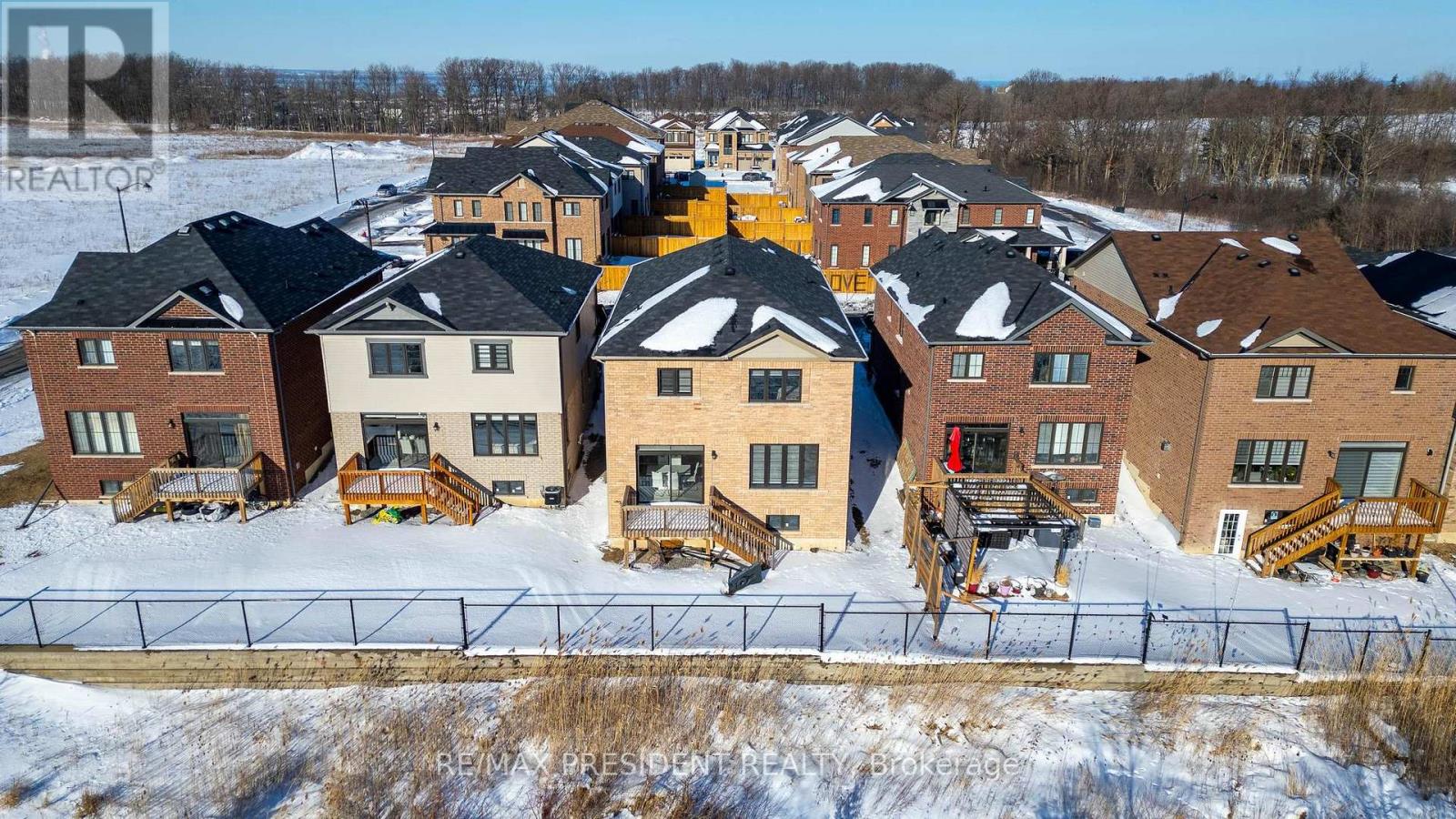 12 Midhurst Heights, Hamilton (Stoney Creek), Ontario  L8J 0K9 - Photo 47 - X12772582