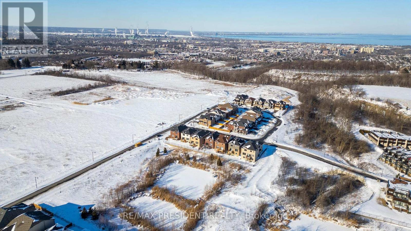 12 Midhurst Heights, Hamilton (Stoney Creek), Ontario  L8J 0K9 - Photo 50 - X12772582