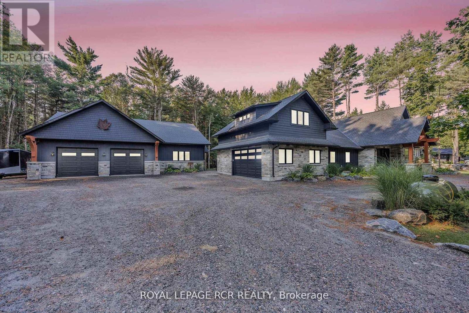 1031 Xavier Street, Gravenhurst (Wood (Gravenhurst)), Ontario  P0E 1G0 - Photo 1 - X12772642