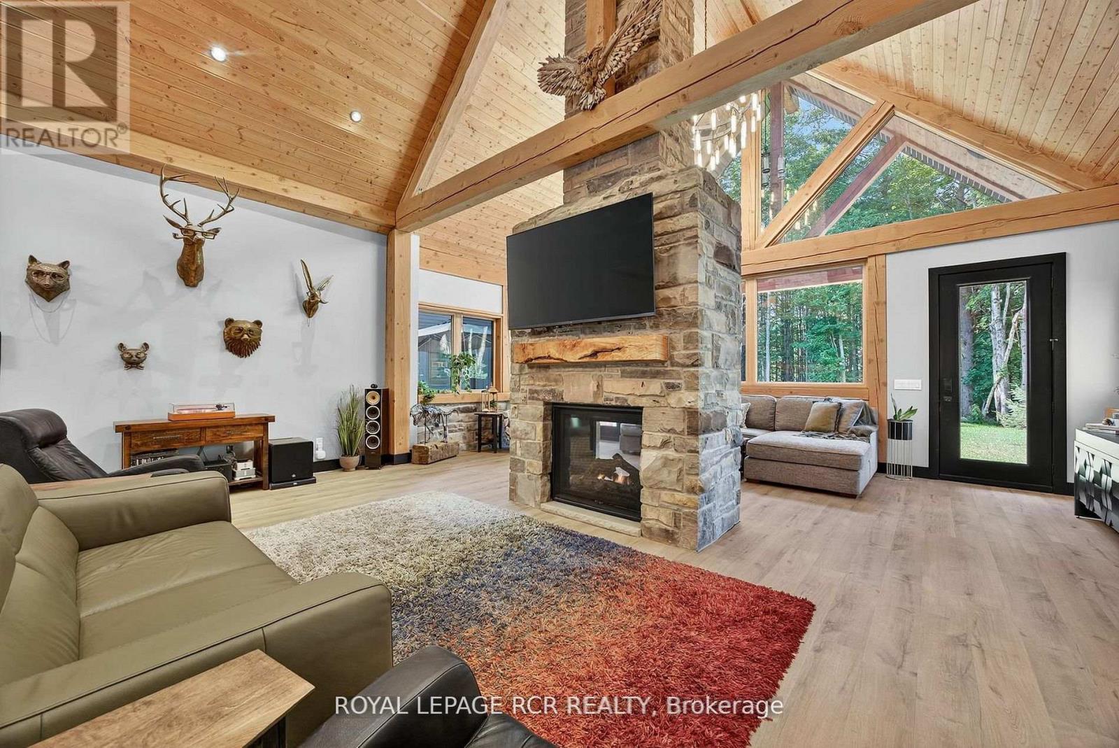 1031 Xavier Street, Gravenhurst (Wood (Gravenhurst)), Ontario  P0E 1G0 - Photo 12 - X12772642