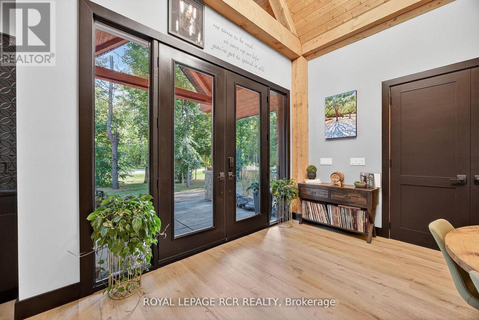 1031 Xavier Street, Gravenhurst (Wood (Gravenhurst)), Ontario  P0E 1G0 - Photo 5 - X12772642