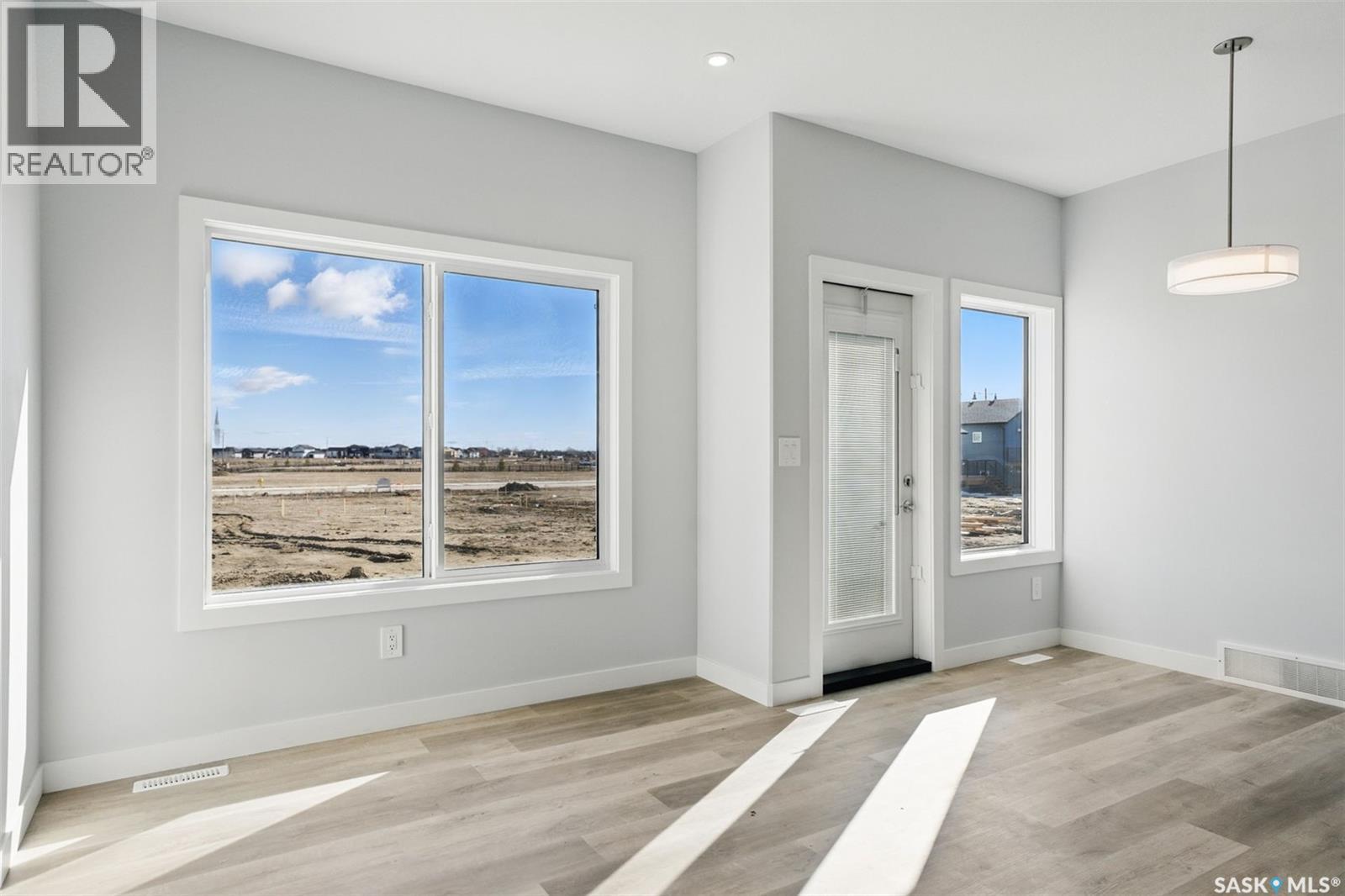 222 Antonini Court, Saskatoon, Saskatchewan  S7L 7P2 - Photo 9 - SK028165