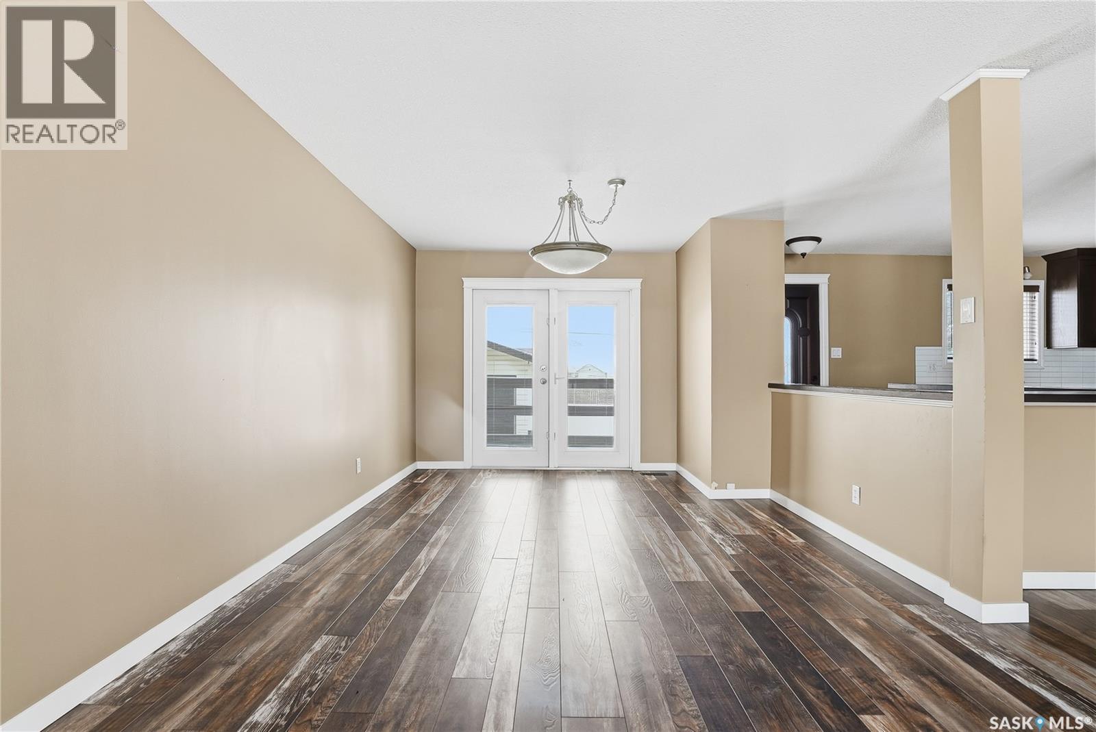 49 4th Avenue N, Martensville, Saskatchewan  S0K 2T2 - Photo 11 - SK028151