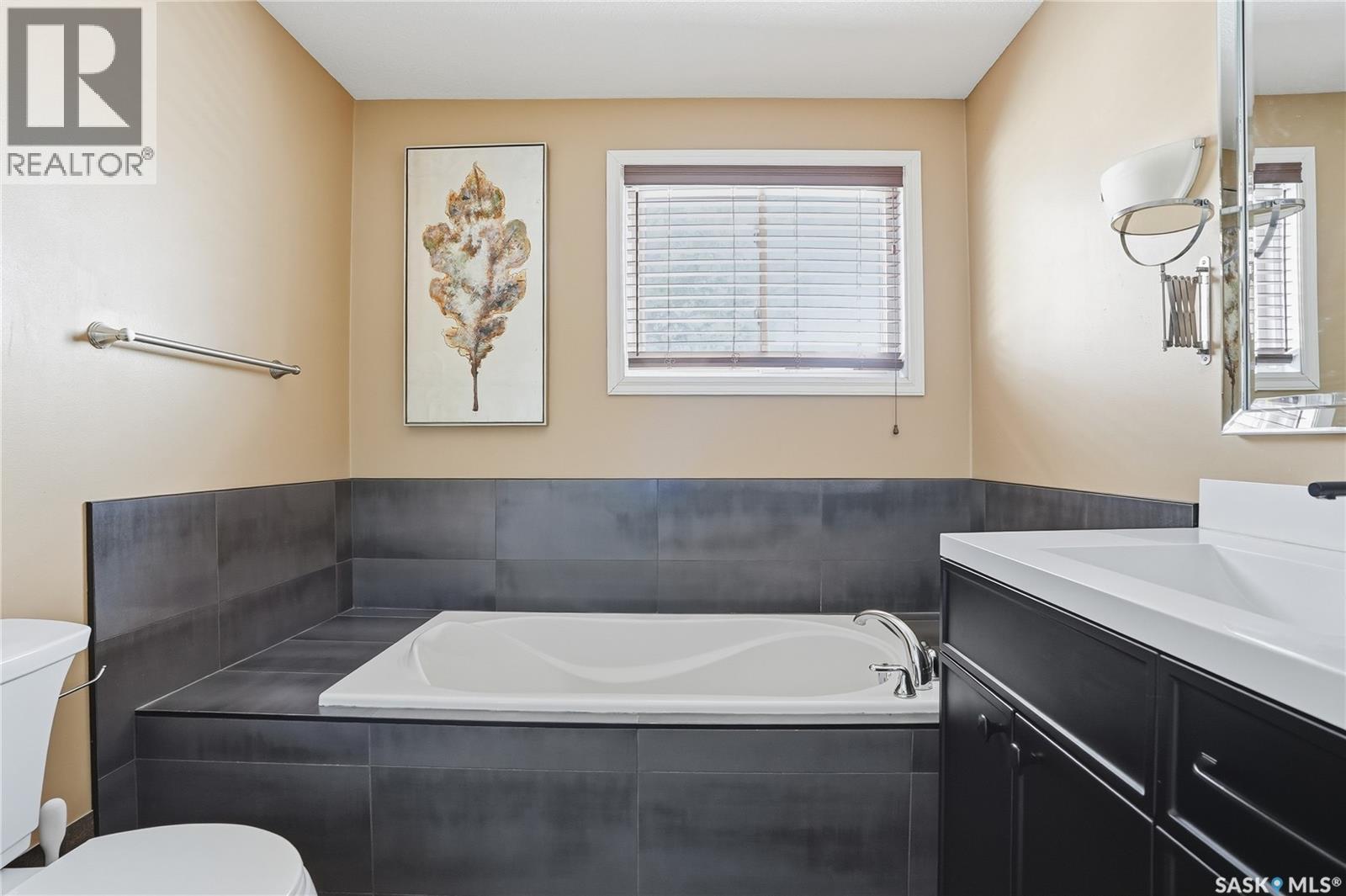 49 4th Avenue N, Martensville, Saskatchewan  S0K 2T2 - Photo 20 - SK028151