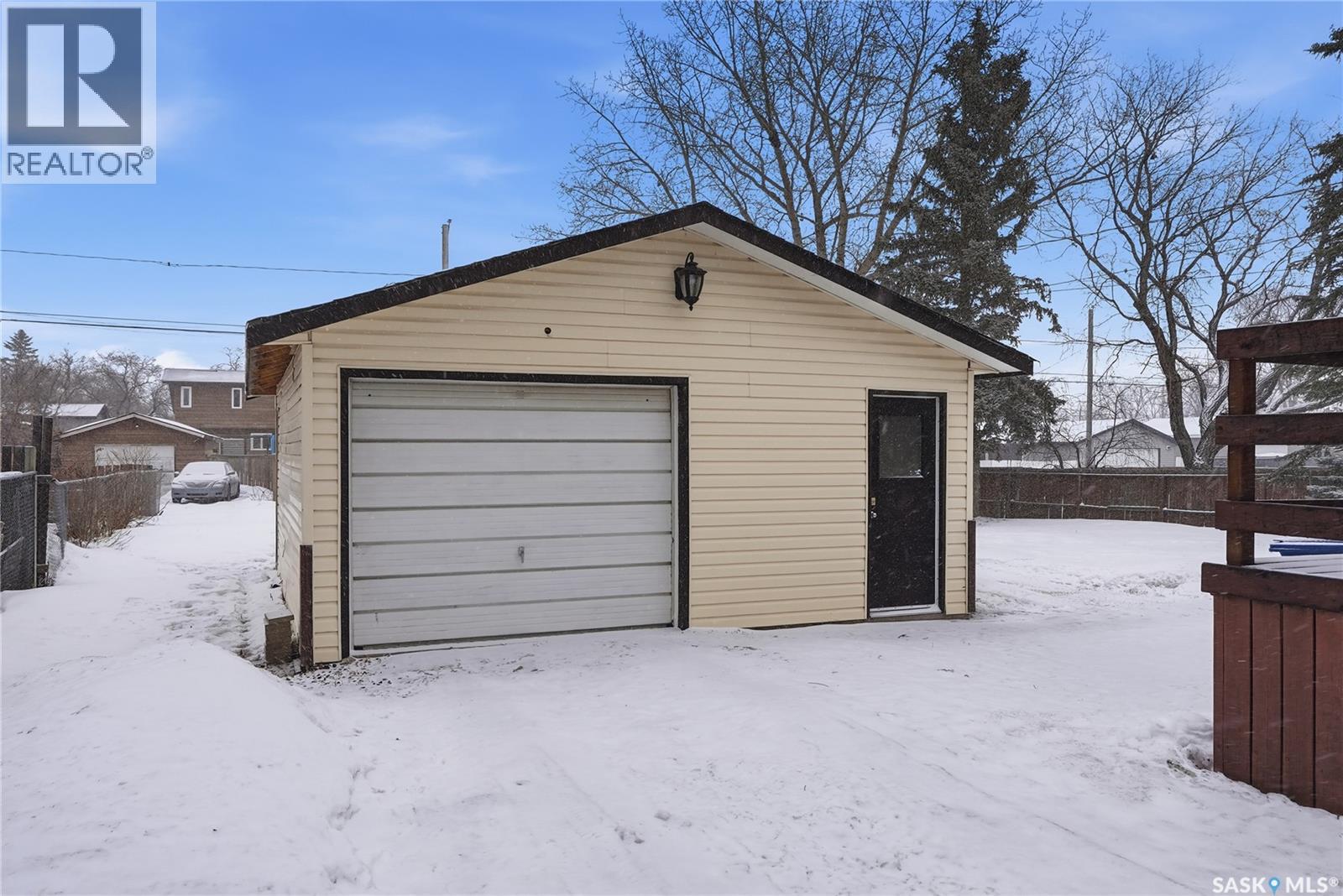 49 4th Avenue N, Martensville, Saskatchewan  S0K 2T2 - Photo 34 - SK028151