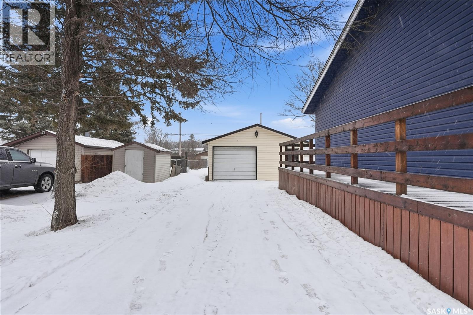 49 4th Avenue N, Martensville, Saskatchewan  S0K 2T2 - Photo 38 - SK028151