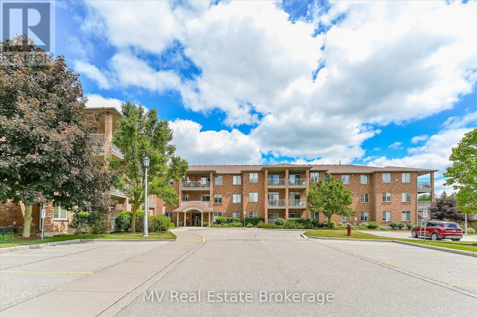 205 - 20 Station Square, Centre Wellington, Ontario  N0B 1S0 - Photo 2 - X12772624