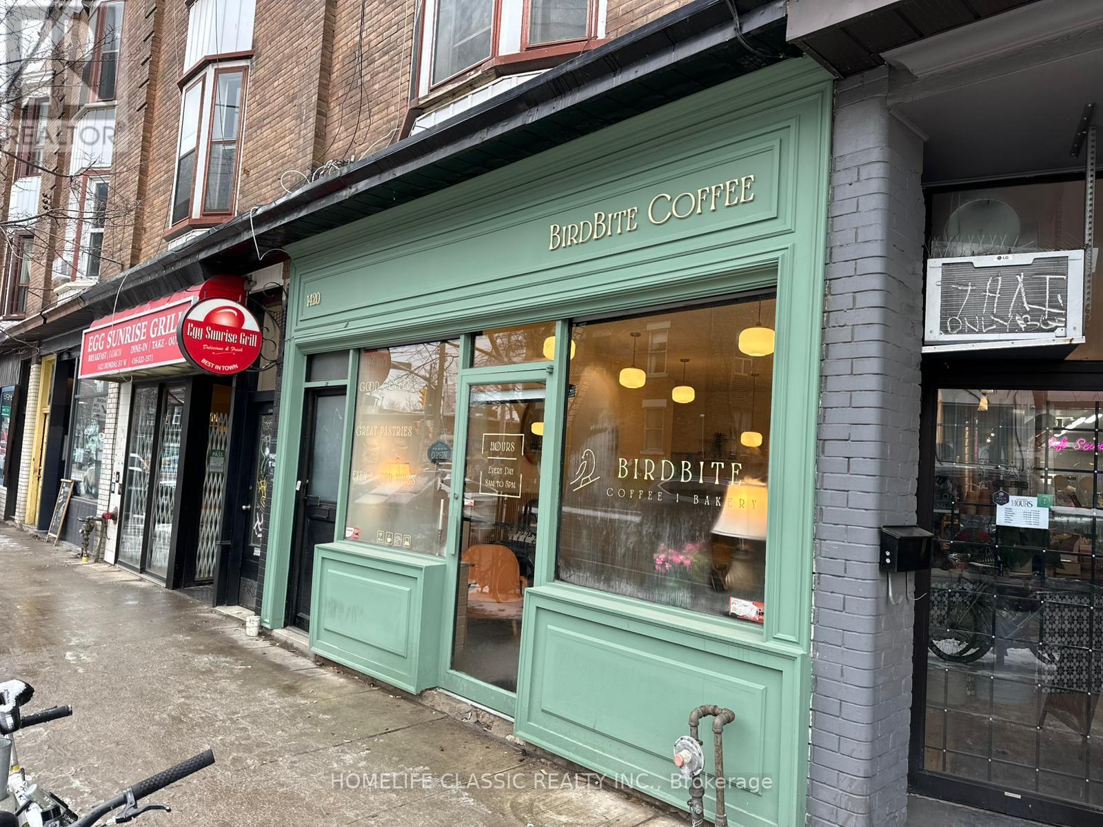 1420 Dundas Street W, Toronto, Ontario  M6J 1Y5 - Photo 5 - C12755068