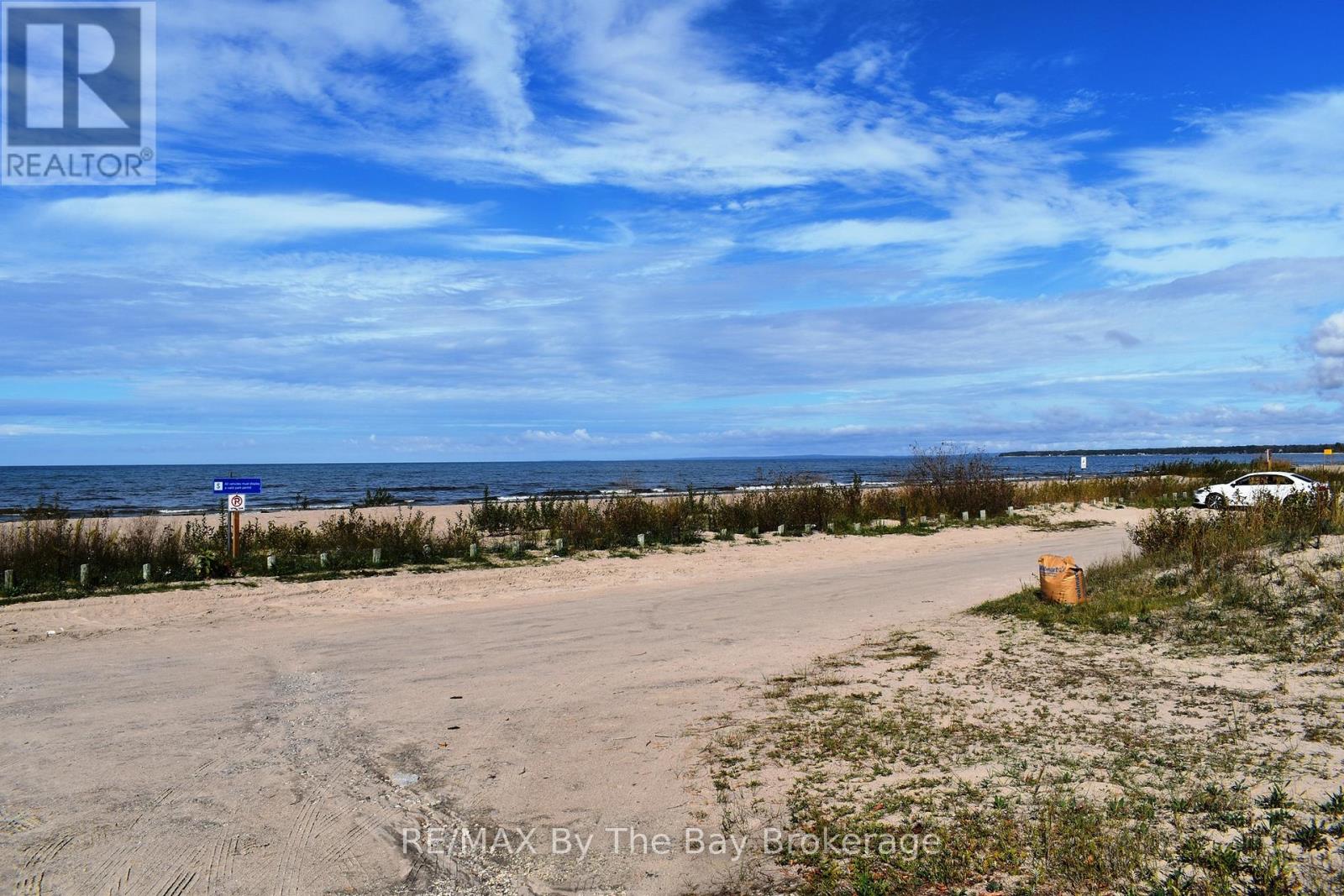 Studio Suite - 332 Coastline Drive, Wasaga Beach, Ontario  L9Z 2Y7 - Photo 5 - S12772708