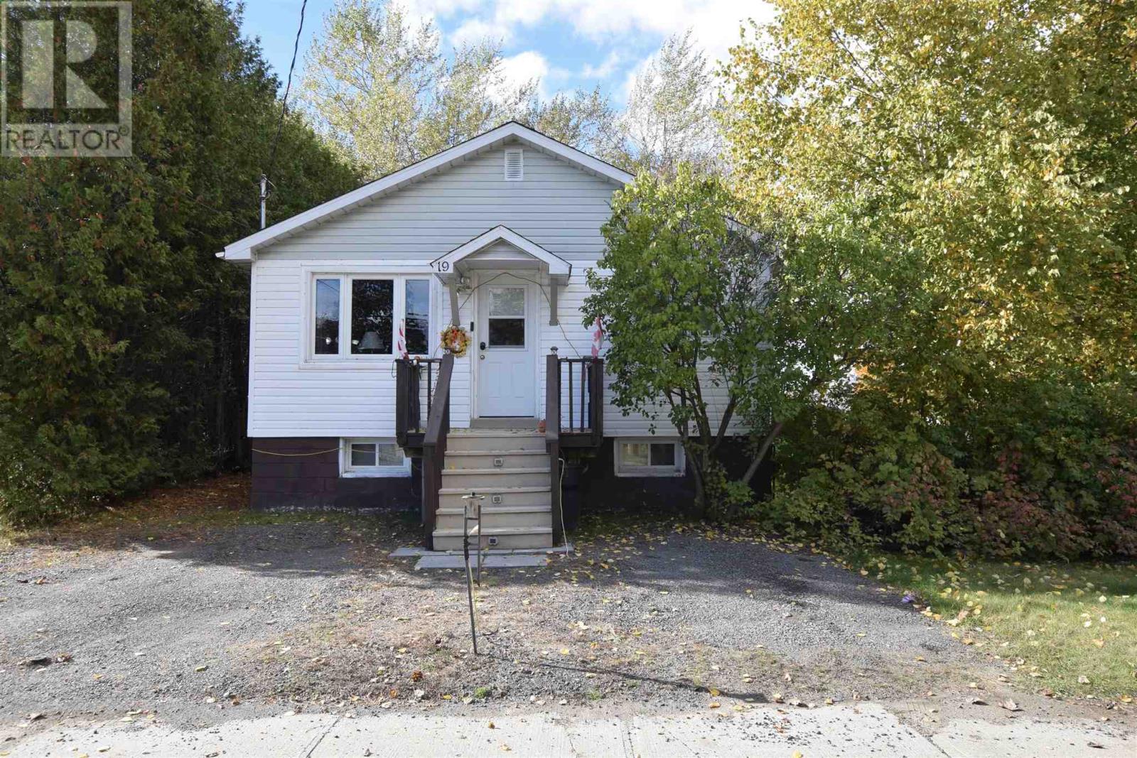 19 Lachore St, Blind River, Ontario  P0R 1B0 - Photo 36 - SM260252