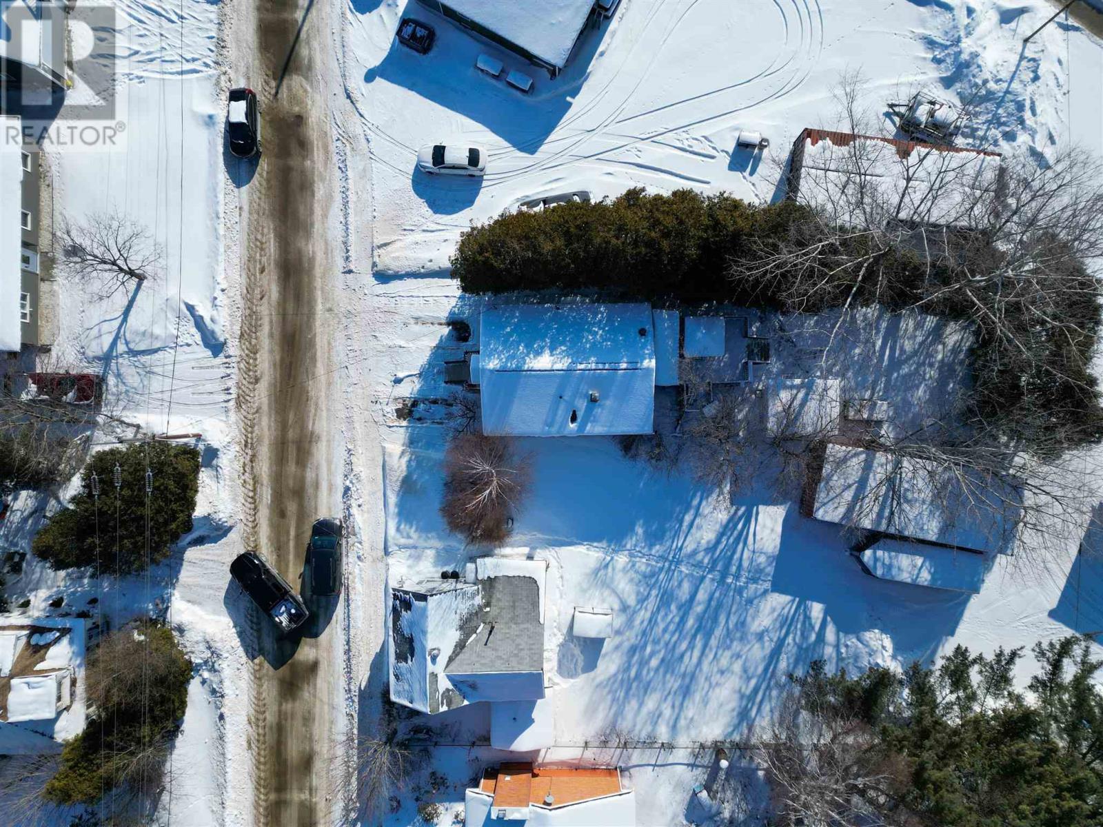 19 Lachore St, Blind River, Ontario  P0R 1B0 - Photo 5 - SM260252