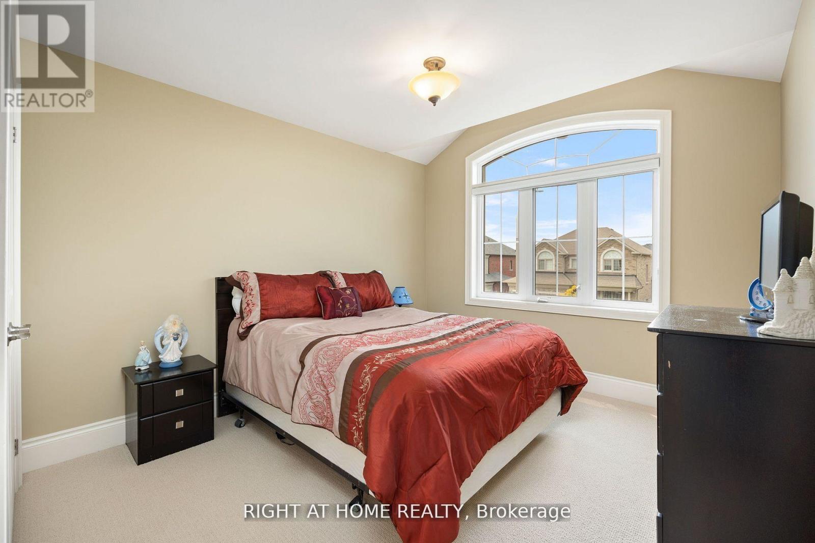 25 Charterhouse Drive N, Whitby, Ontario  L1R 3R8 - Photo 17 - E12772702