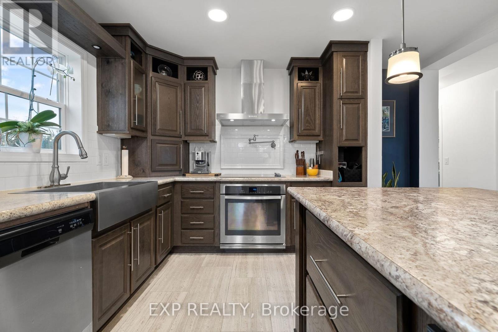 3589 County Road 8, Prince Edward County (North Marysburg Ward), Ontario  K0K 2T0 - Photo 12 - X12772776