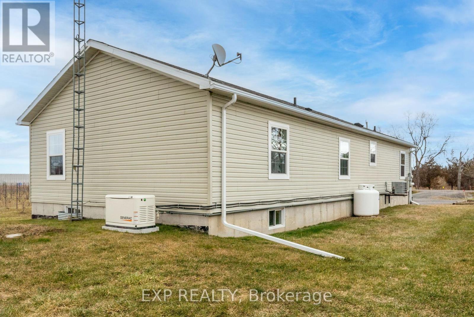 3589 County Road 8, Prince Edward County (North Marysburg Ward), Ontario  K0K 2T0 - Photo 37 - X12772776