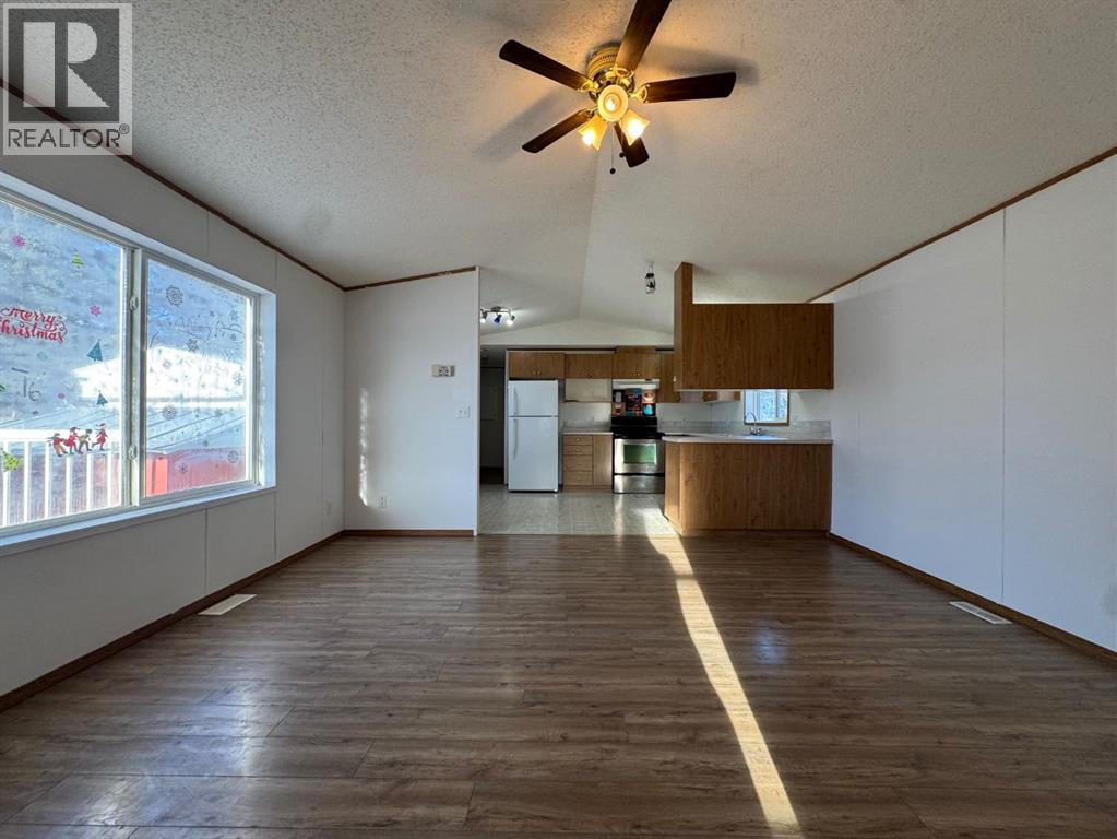 17, 4504 41 Street, Camrose, Alberta  T4V 4K5 - Photo 5 - A2283576