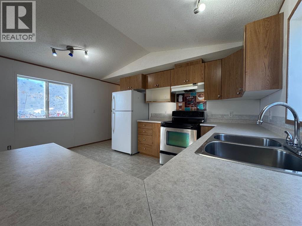 17, 4504 41 Street, Camrose, Alberta  T4V 4K5 - Photo 9 - A2283576