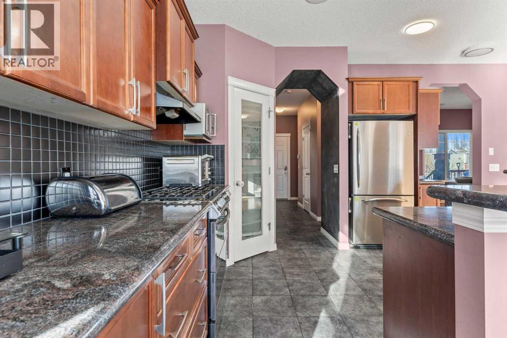 15 Chapalina Close Se, Calgary, Alberta  T2X 3W2 - Photo 10 - A2282232