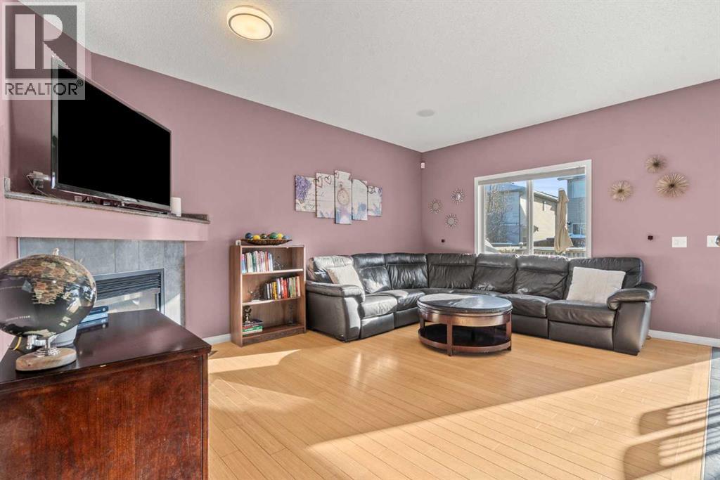 15 Chapalina Close Se, Calgary, Alberta  T2X 3W2 - Photo 6 - A2282232