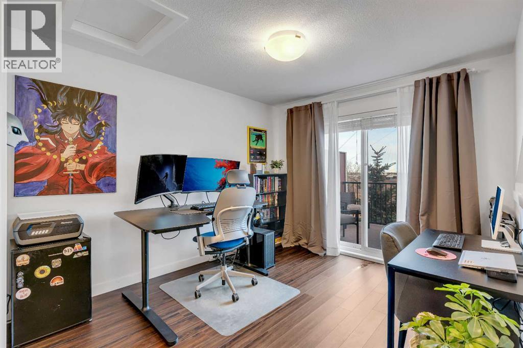 6, 59 West Coach Manor Sw, Calgary, Alberta  T3H 1R7 - Photo 22 - A2284349