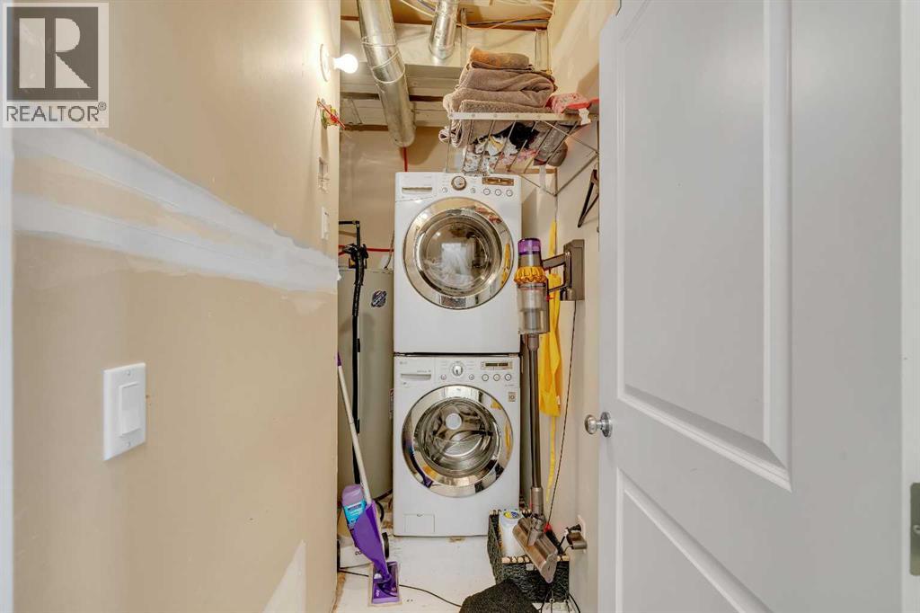 6, 59 West Coach Manor Sw, Calgary, Alberta  T3H 1R7 - Photo 20 - A2284349