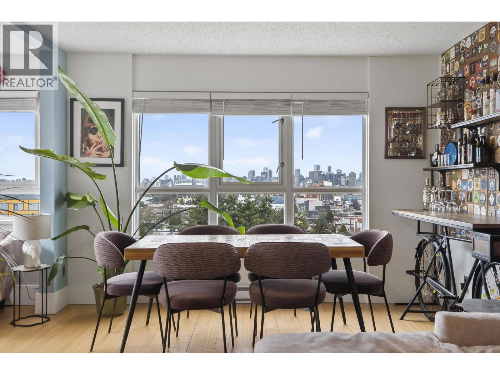 Listing Picture 18 of 38 : 803 1833 FRANCES STREET, Vancouver / 溫哥華 - 魯藝地產 Yvonne Lu Group - MLS Medallion Club Member